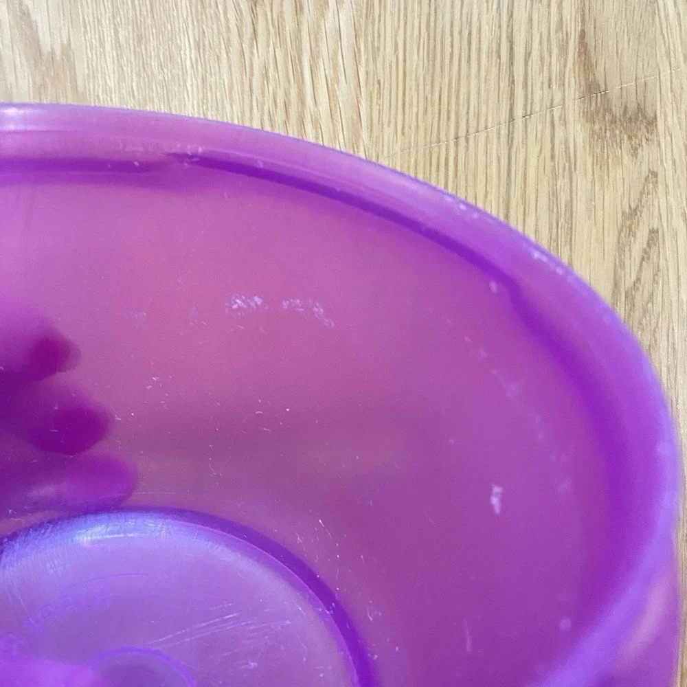 Vintage‎ Lot of 5 Tupperware Bowls No Lids & 1 Container w/Lid Red Orange Purple